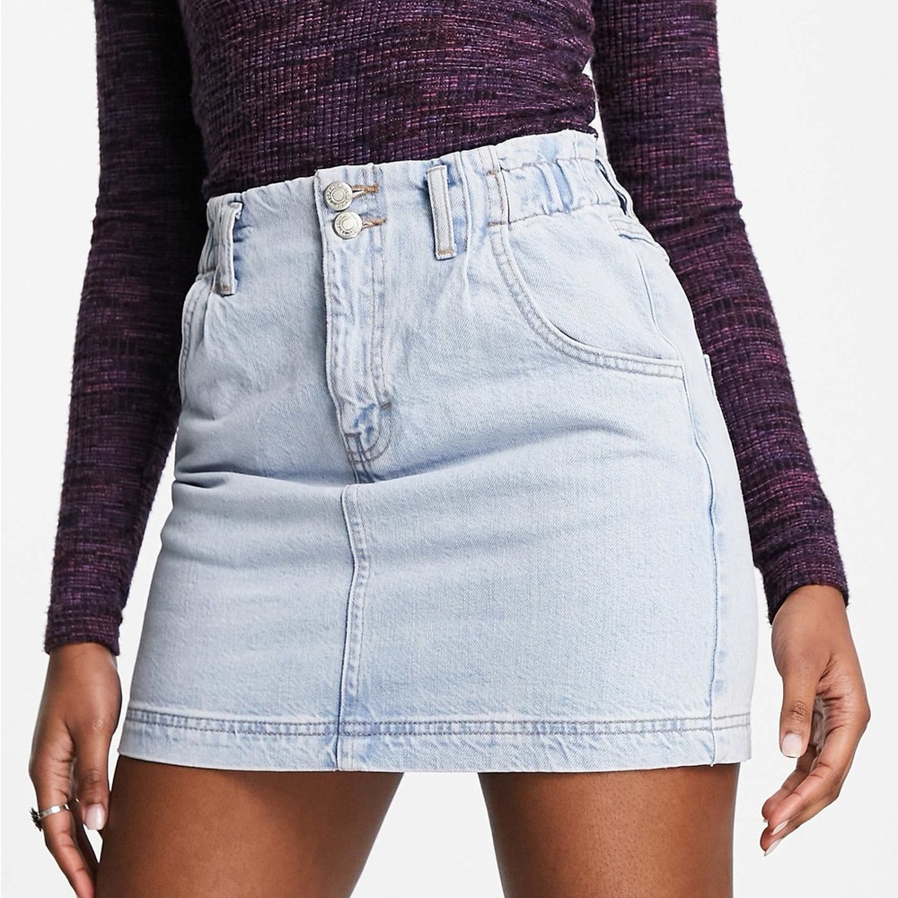 NWOT Topshop ASOS Size 4 Paperbag Denim Bleach Blue Mini Pencil Stretch Skirt